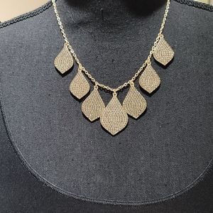 5/$22 NWT Goldtone Crystal teardrop necklace